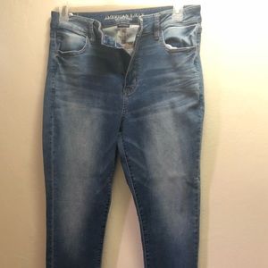 American Eagle Hi-Rise Legging Crop